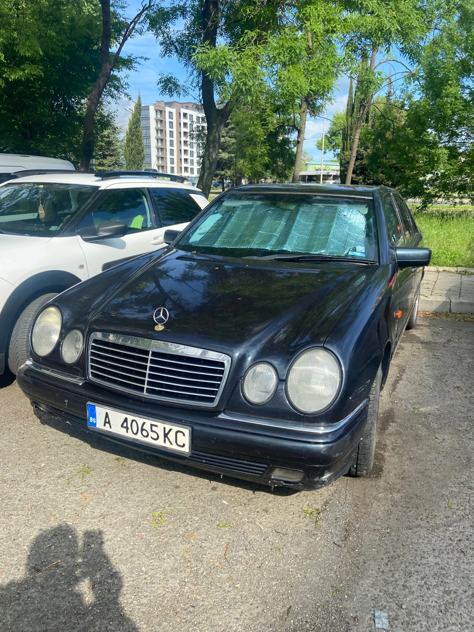 Mercedes-Benz E 200  - изображение 2