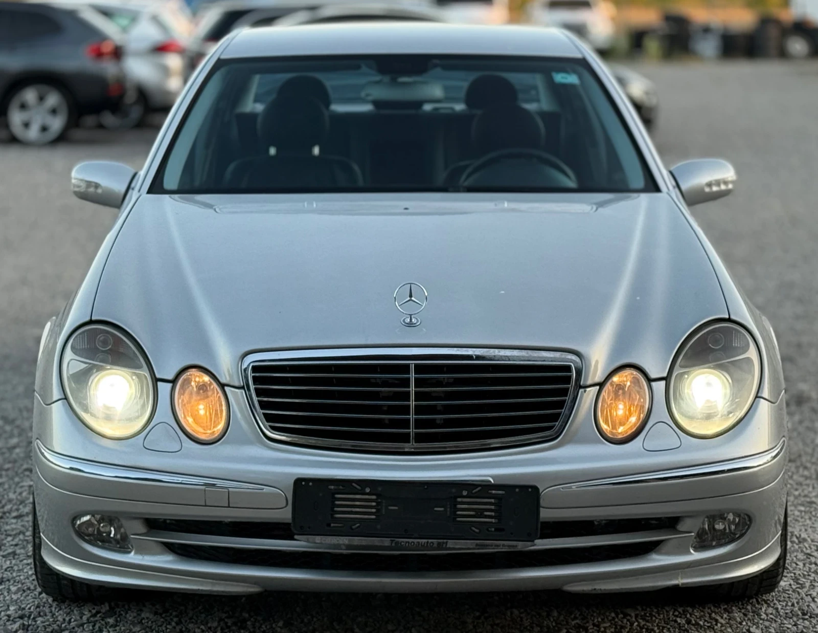 Mercedes-Benz E 270 2.7 CDi 177к.с * Avantgarde*  - изображение 2