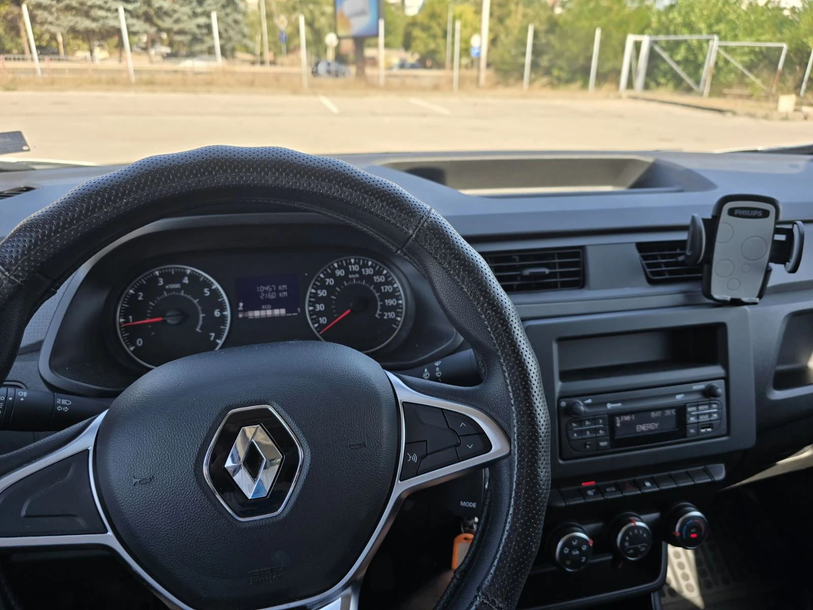Renault Express 1.5 DCI 75 к.с. - изображение 9
