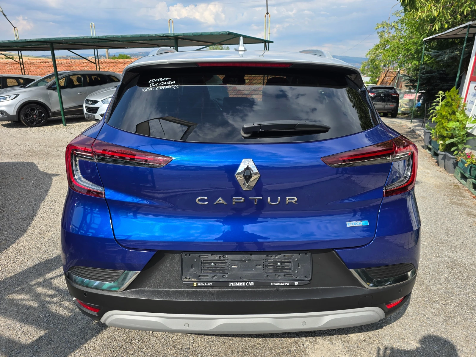 Renault Captur 1.6E-TECH-PLUG-iN HYBRID - изображение 4