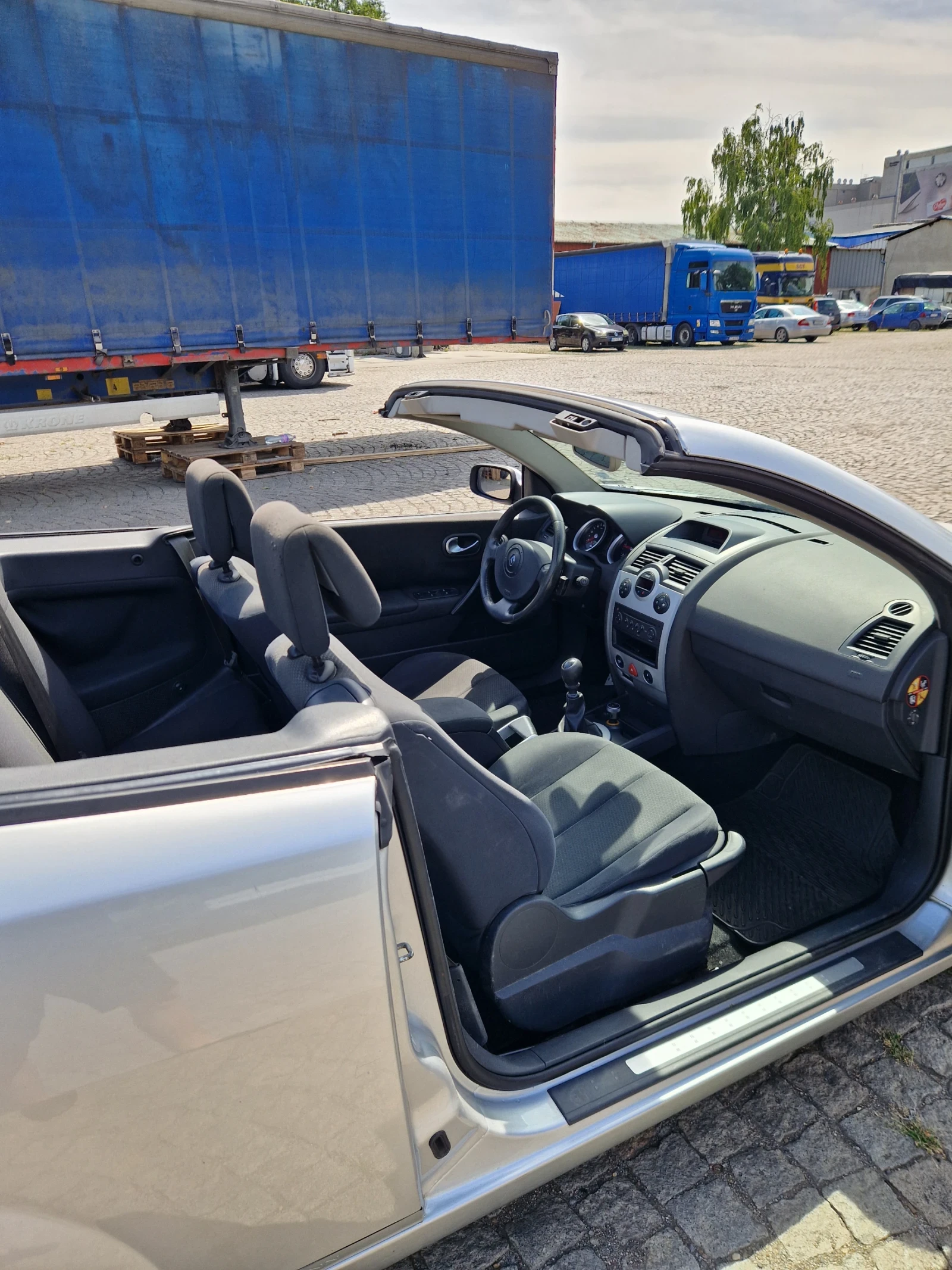 Renault Megane KARMANN - изображение 9