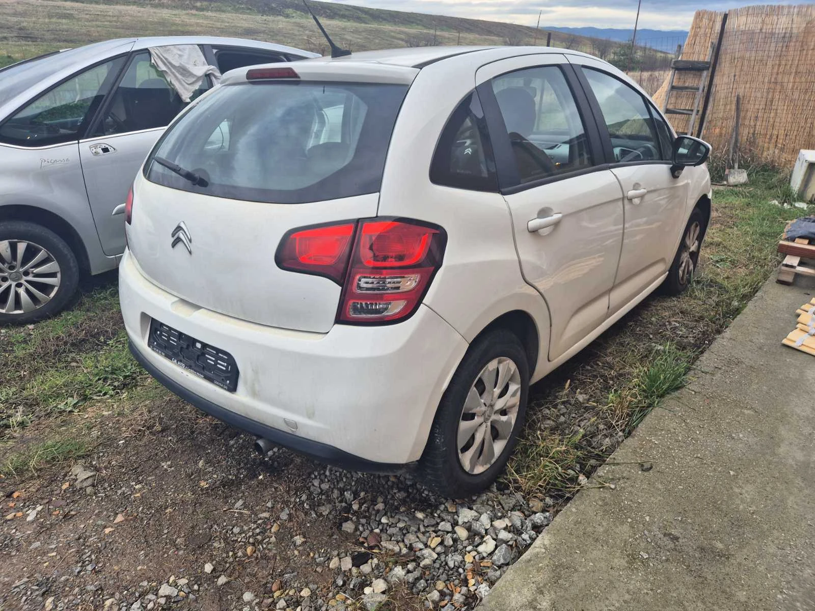 Citroen C3 1.1 60кс - изображение 4