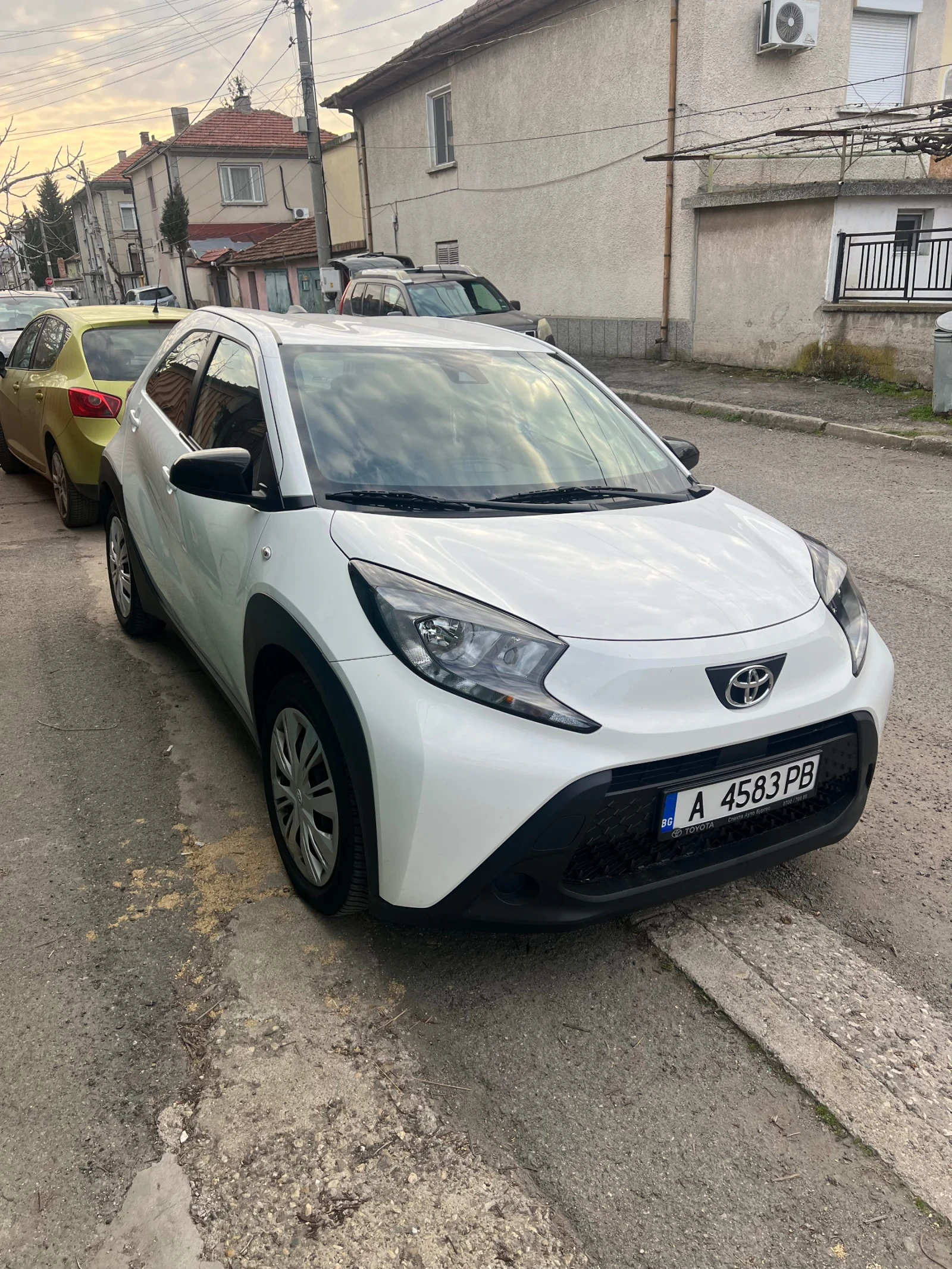 Toyota Aygo, снимка 6 - Автомобили и джипове - 53878344