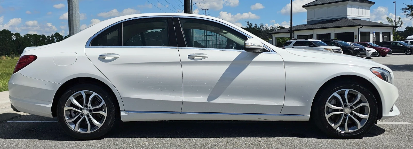 Mercedes-Benz C 300  - изображение 4