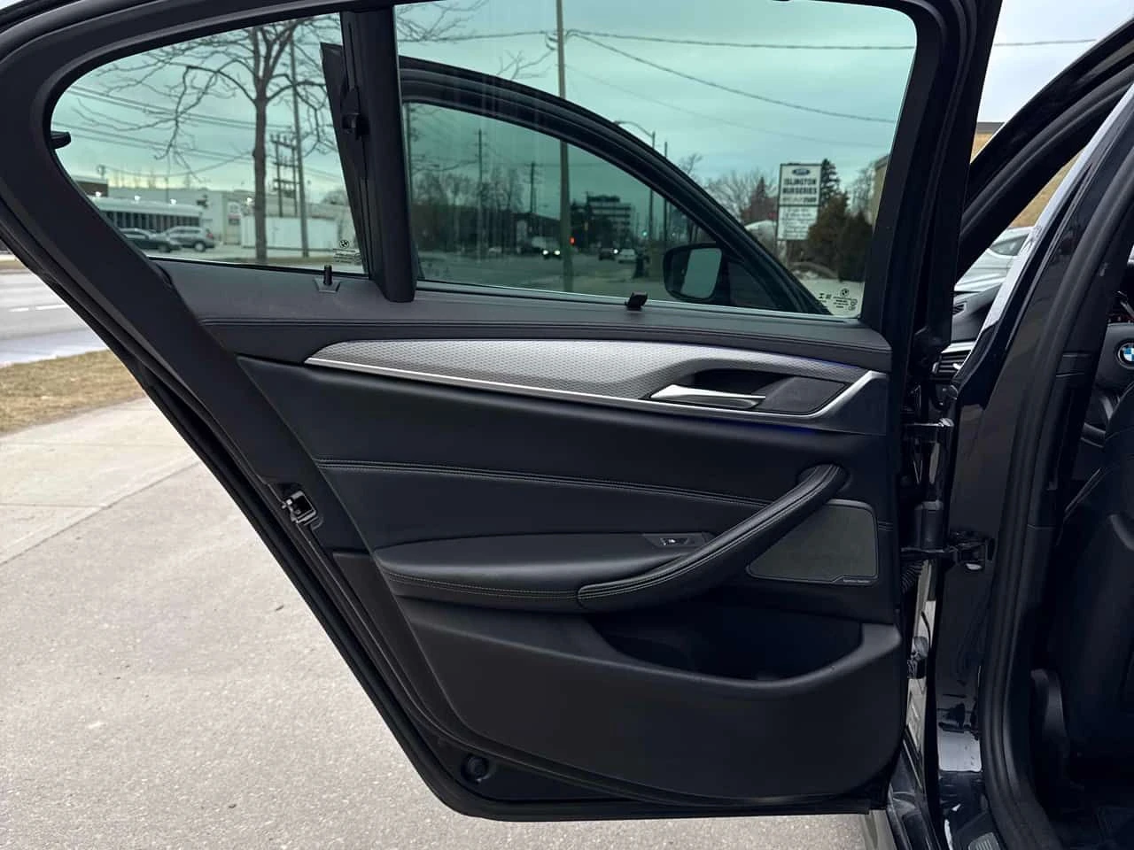 BMW 530 * 530i xDrive * CARFAX * ЦЕНА ДО БГ, снимка 14 - Автомобили и джипове - 53885022