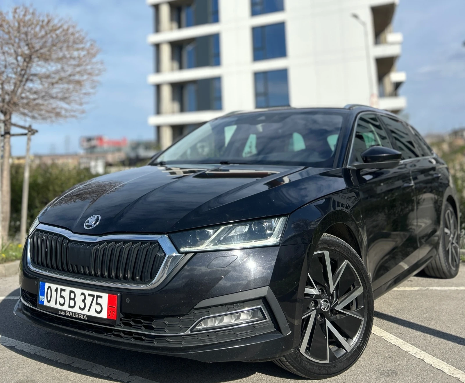Skoda Octavia Plug in Hybrid, снимка 5 - Автомобили и джипове - 54136470