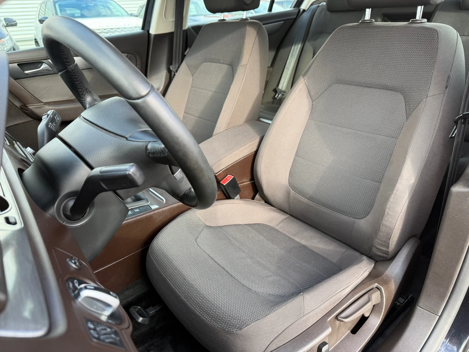 VW Passat Sedan* TSI* EcoFuel* Led, снимка 10 - Автомобили и джипове - 54211054