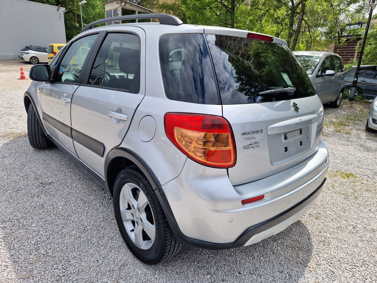 Suzuki SX4 1.6 газов инжекцион, снимка 7 - Автомобили и джипове - 54389641