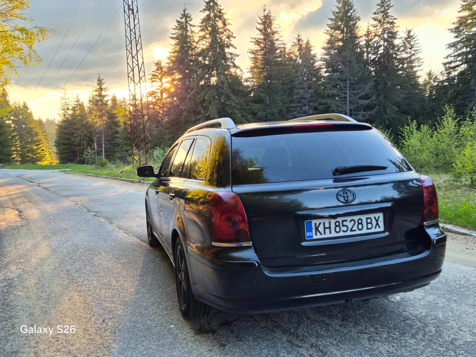 Toyota Avensis, снимка 2 - Автомобили и джипове - 55016193