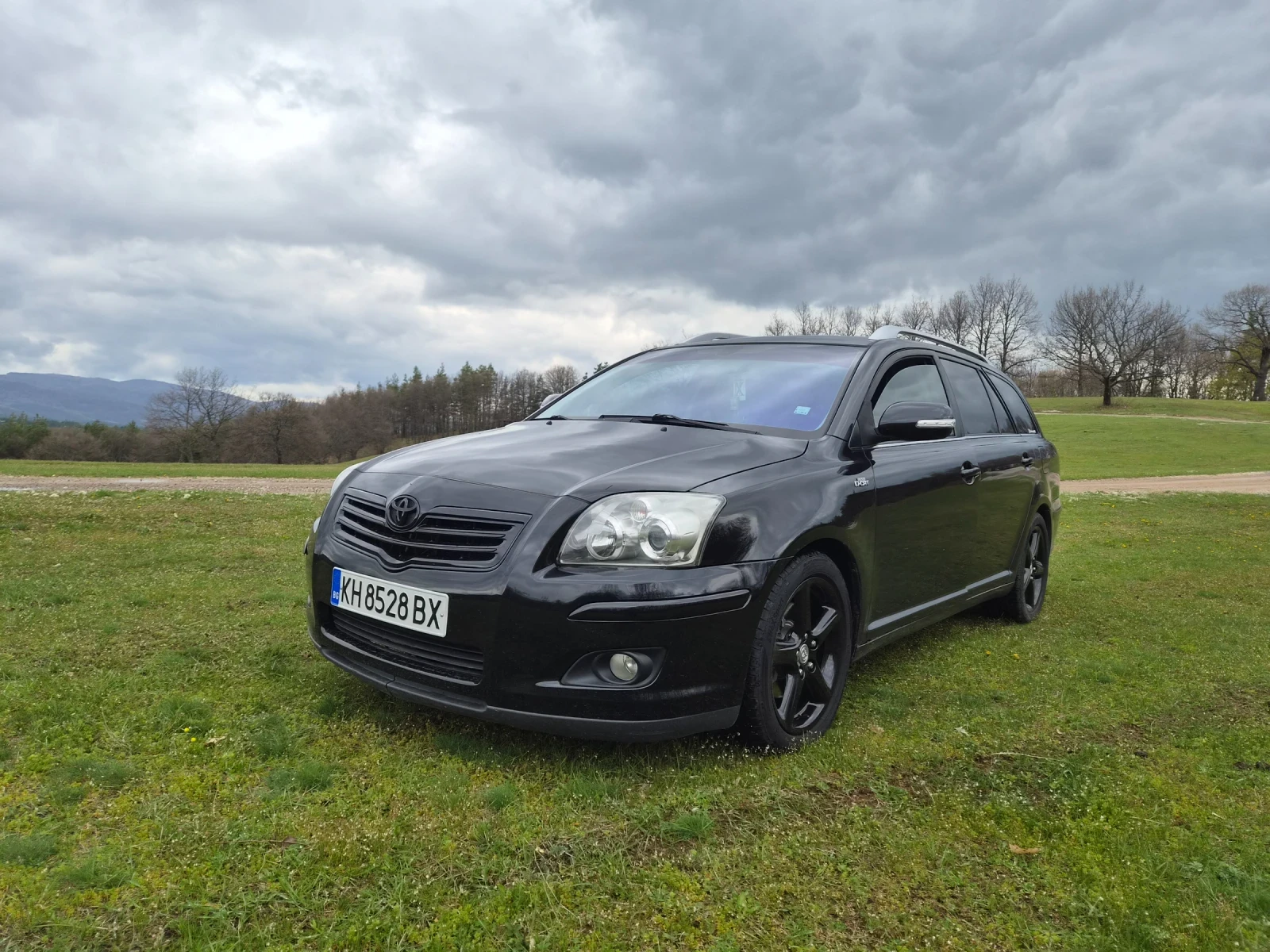 Toyota Avensis, снимка 10 - Автомобили и джипове - 55016193