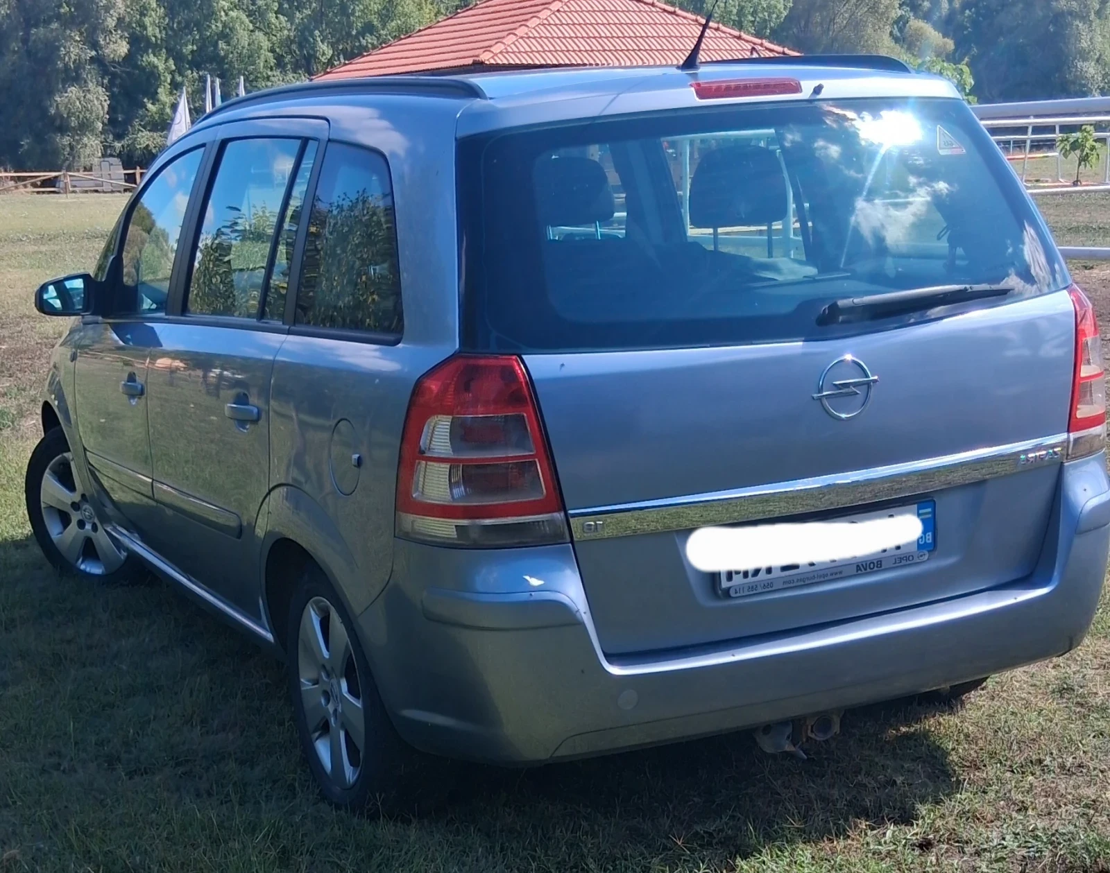 Opel Zafira, снимка 2 - Автомобили и джипове - 54736400