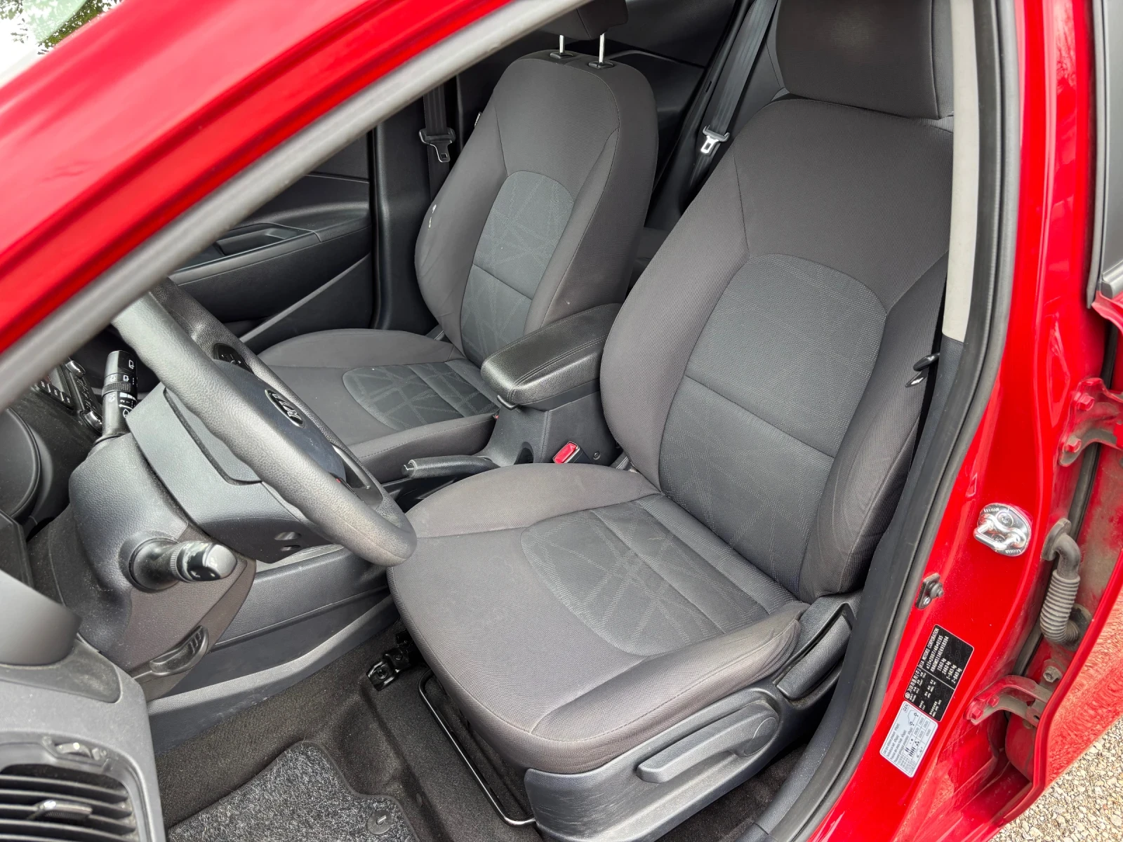 Kia Rio 1.3 benzin , снимка 9 - Автомобили и джипове - 54758335