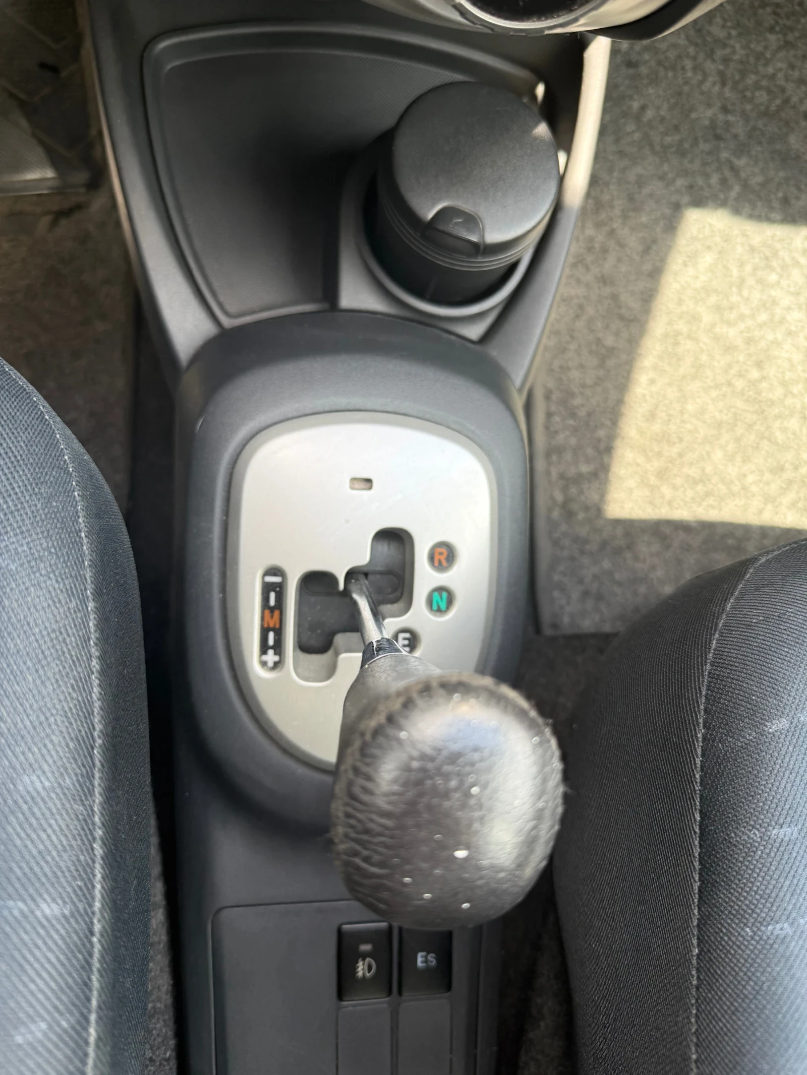 Toyota Yaris Luna, снимка 10 - Автомобили и джипове - 54978683