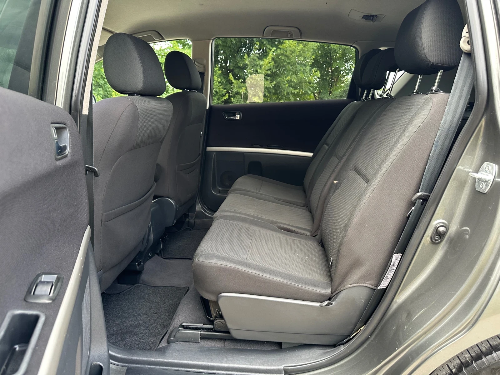 Toyota Corolla verso 2.2d4d, снимка 15 - Автомобили и джипове - 55157236