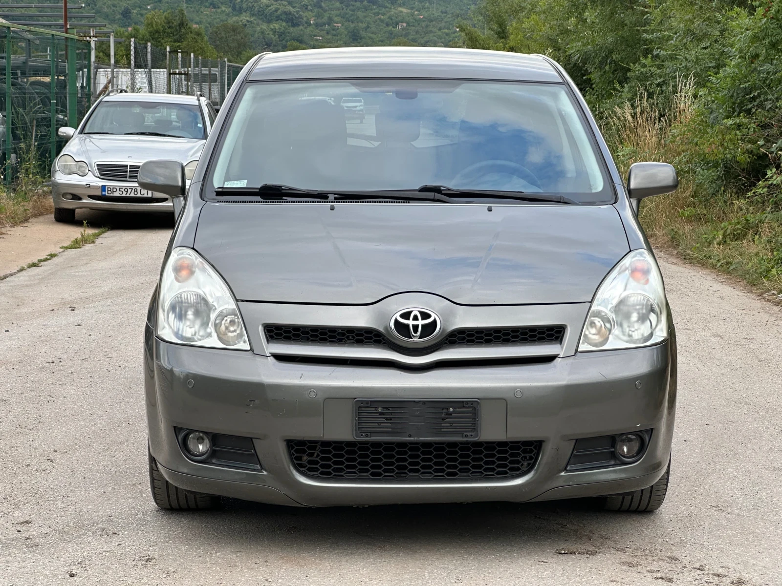 Toyota Corolla verso 2.2d4d, снимка 2 - Автомобили и джипове - 55157236