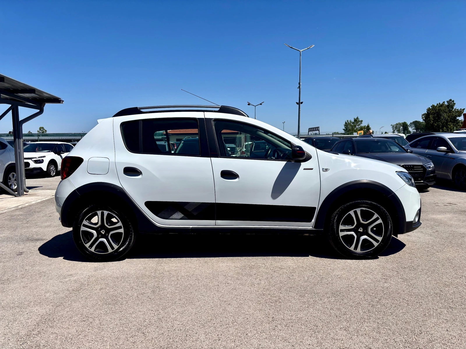 Dacia Sandero StepWay, снимка 4 - Автомобили и джипове - 55476250