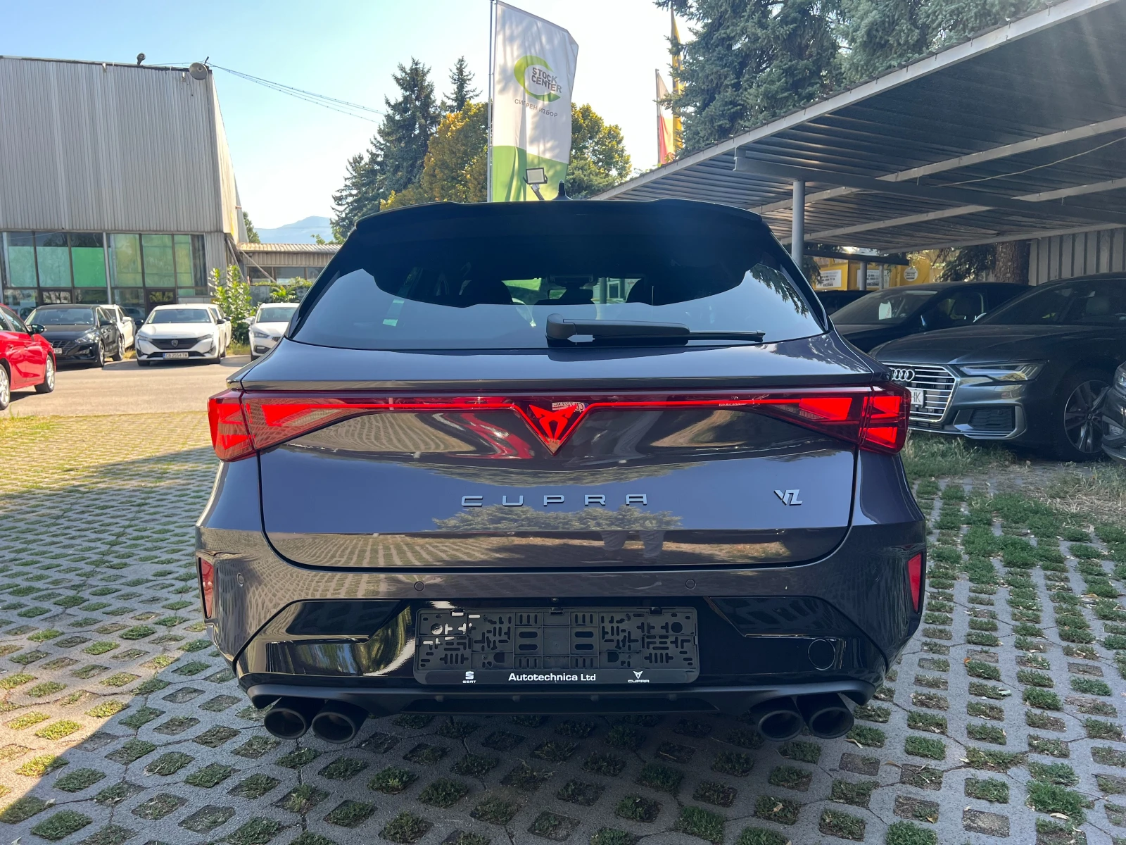 Cupra Leon 2.0 TSI 333 к.с VZ/DARK VOID/MATRIX/Фабрично нов! , снимка 5 - Автомобили и джипове - 55485426