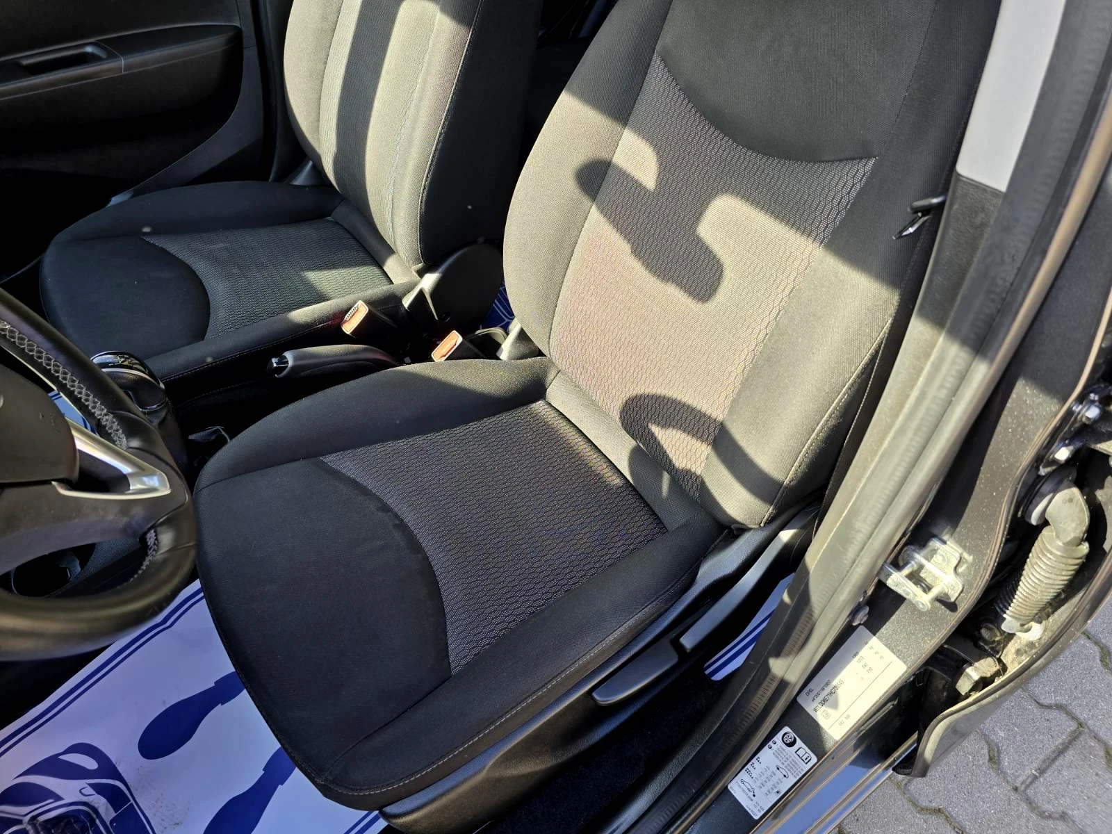 Opel Karl КАТО НОВ/1.0/75hp, снимка 10 - Автомобили и джипове - 55570209