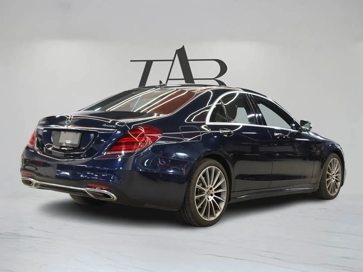 Mercedes-Benz S 560 AMG PREMIUM* Intelligent Drive* Burmester* 360* , снимка 4 - Автомобили и джипове - 55964469