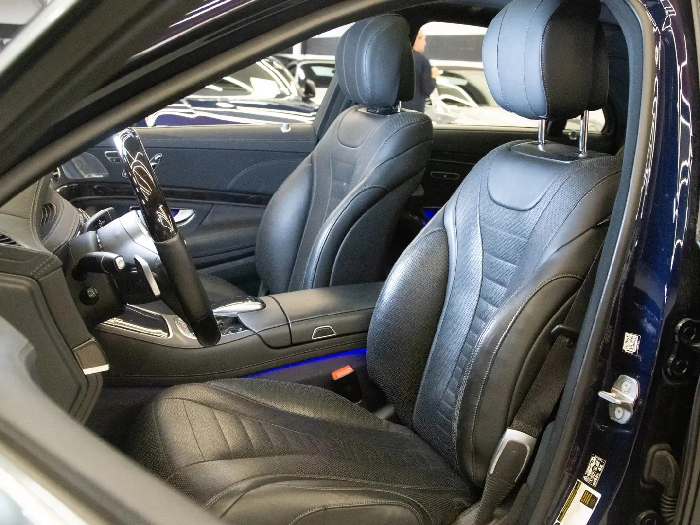 Mercedes-Benz S 560 AMG PREMIUM* Intelligent Drive* Burmester* 360* , снимка 12 - Автомобили и джипове - 55964469