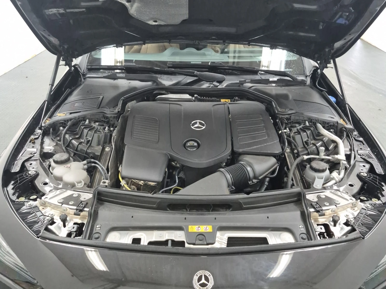 Mercedes-Benz CLE * KEYLESS* DISTRONIC* ПОДГРЕВ* ПАНОРАМА, снимка 16 - Автомобили и джипове - 56017542