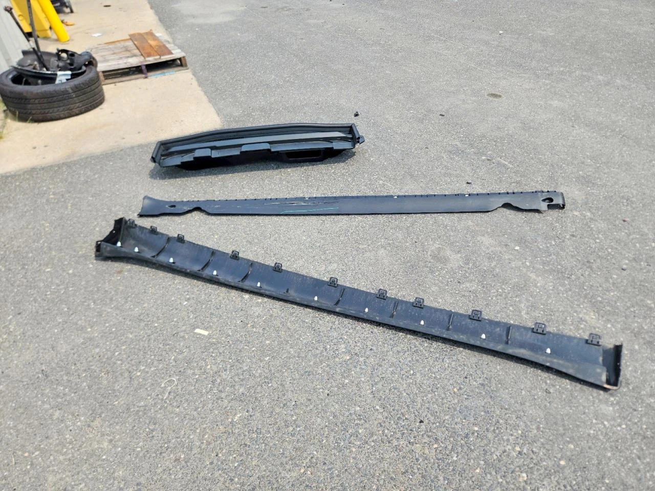 Tesla Model Y STANDARD RANGE PLUS/ТЕРМОПОМПА/RWD/CARFAX, снимка 12 - Автомобили и джипове - 56655392