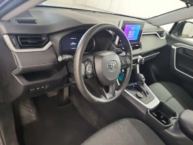 Toyota Rav4 * HYBRID LE * CARFAX * БЕЗ ПЪРВОНАЧАЛНА ВНОСКА, снимка 10