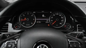 VW Touareg 3.0 TDI V6 4MOTION Automatic - 13490 € / 26384.15 лв. - 33480237 13