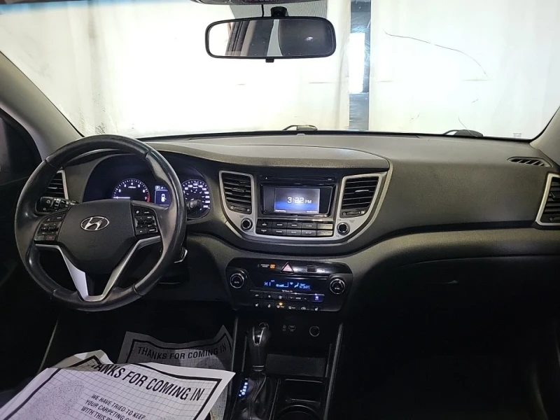 Hyundai Tucson * SE* 4x4* Пано* Подгрев, снимка 8 - Автомобили и джипове - 52317612