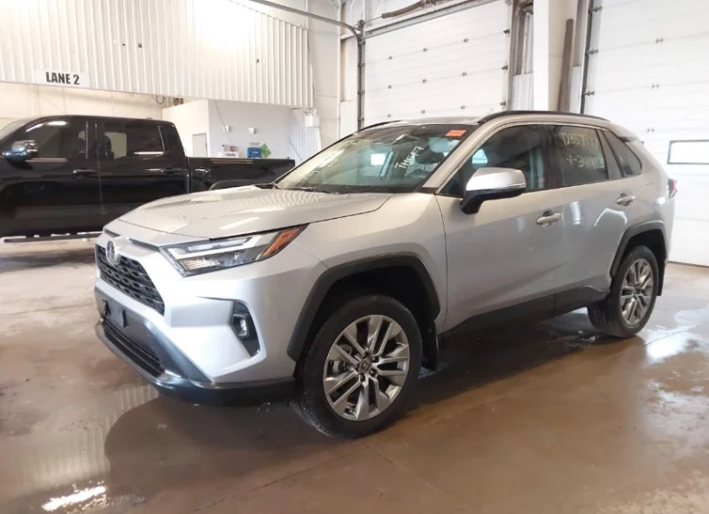 Toyota Rav4 XLE / КОЖЕН САЛОН / ПОДГРЕВИ, снимка 3 - Автомобили и джипове - 53248783