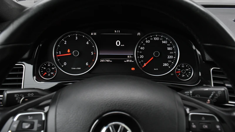 VW Touareg 3.0 TDI V6 4MOTION Automatic, снимка 13 - Автомобили и джипове - 53384058