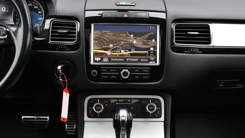 VW Touareg 3.0 TDI V6 4MOTION Automatic, снимка 11 - Автомобили и джипове - 53384058