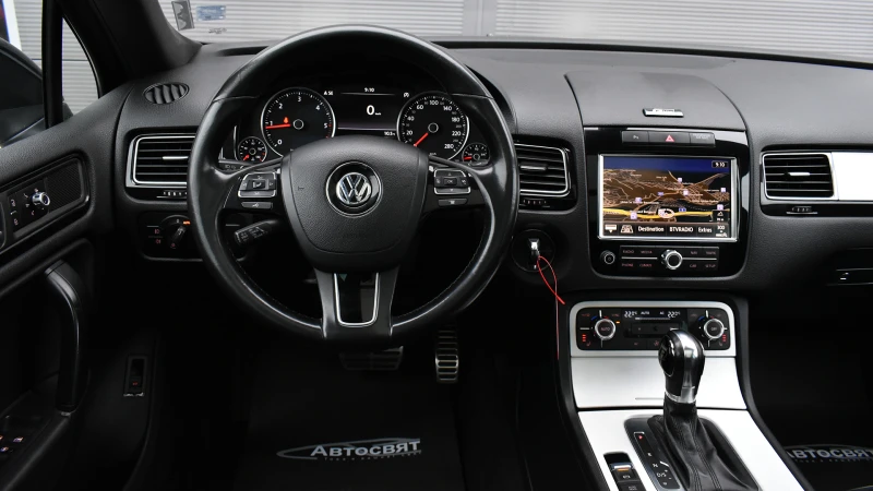 VW Touareg 3.0 TDI V6 4MOTION Automatic, снимка 9 - Автомобили и джипове - 53384058