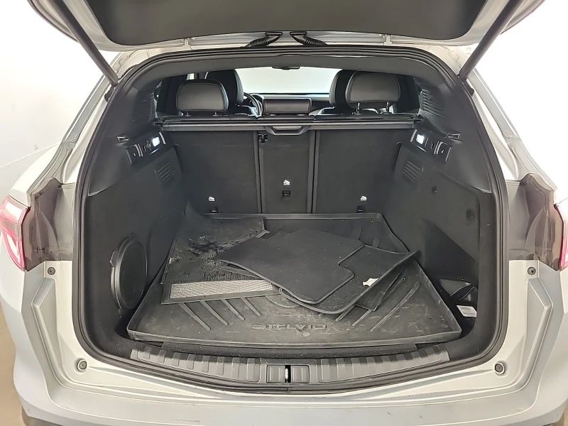 Alfa Romeo Stelvio Competizione * Всички екстри за модела, снимка 13 - Автомобили и джипове - 53480214
