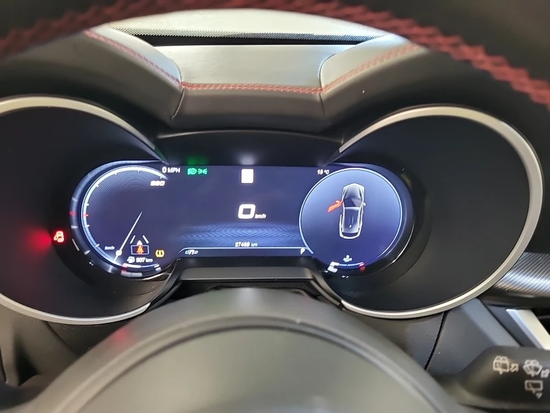 Alfa Romeo Stelvio Competizione * Всички екстри за модела, снимка 11 - Автомобили и джипове - 53480214