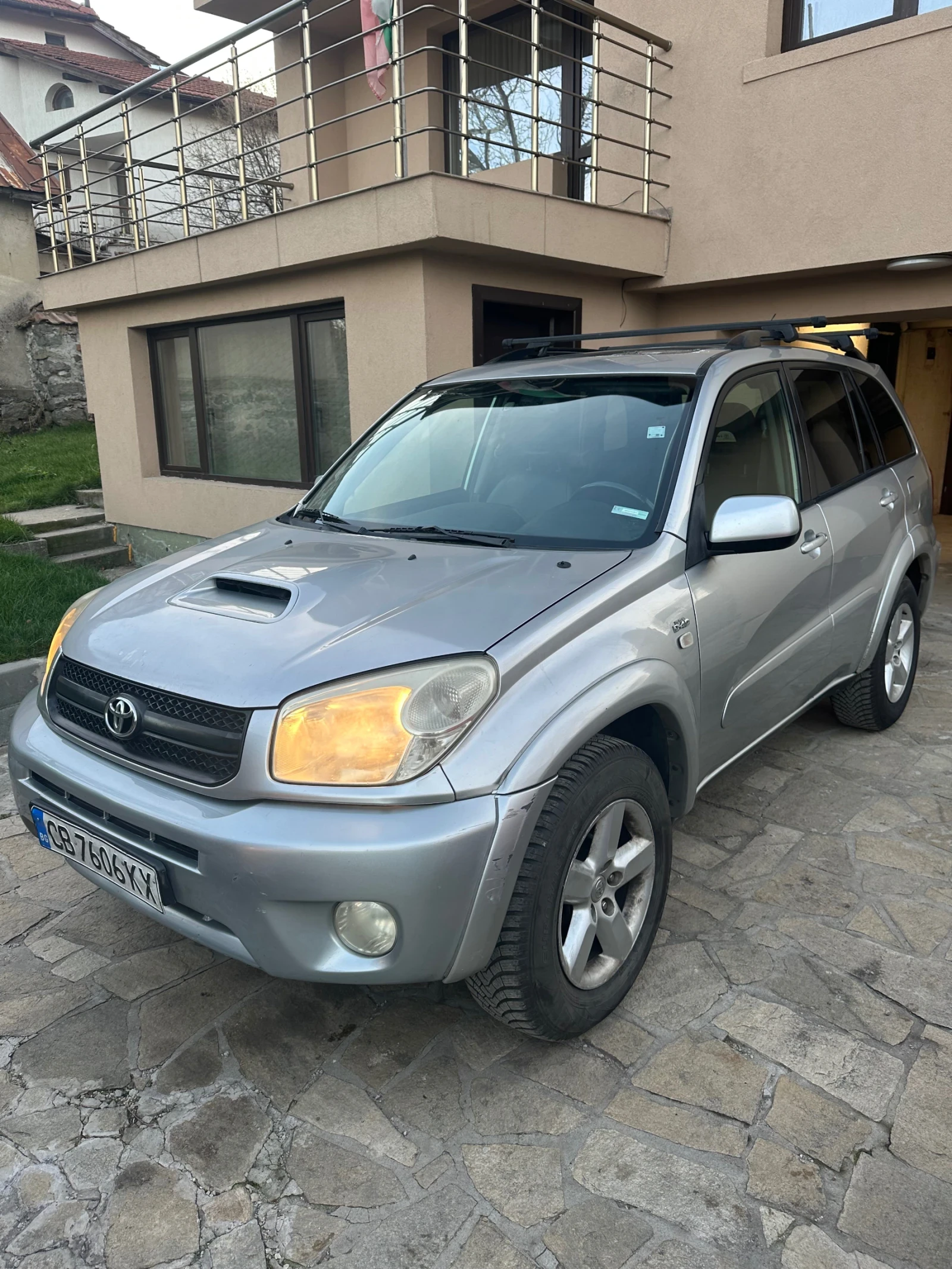 Toyota Rav4 2.0 D4D 4x4 Кожен салон, снимка 1