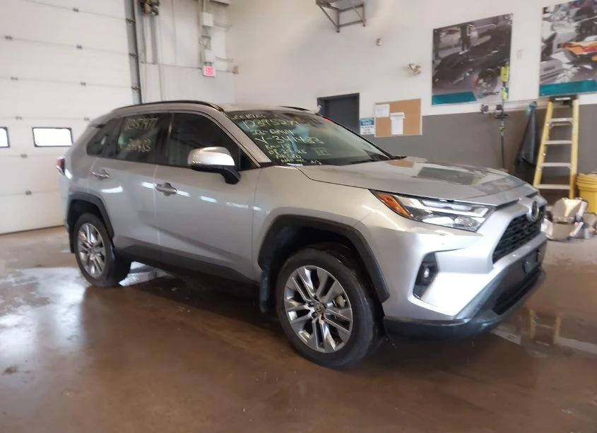 Toyota Rav4 XLE / КОЖЕН САЛОН / ПОДГРЕВИ, снимка 1