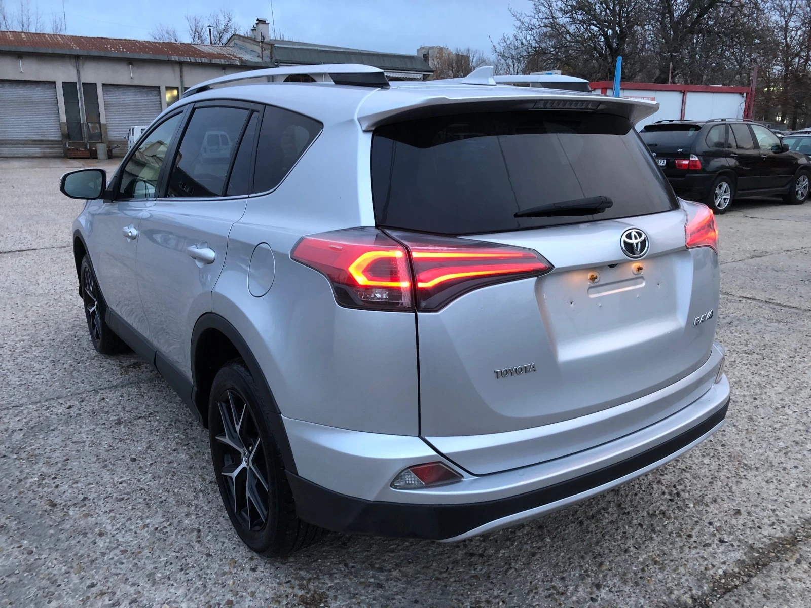 Toyota Rav4 2.0D4D - изображение 5