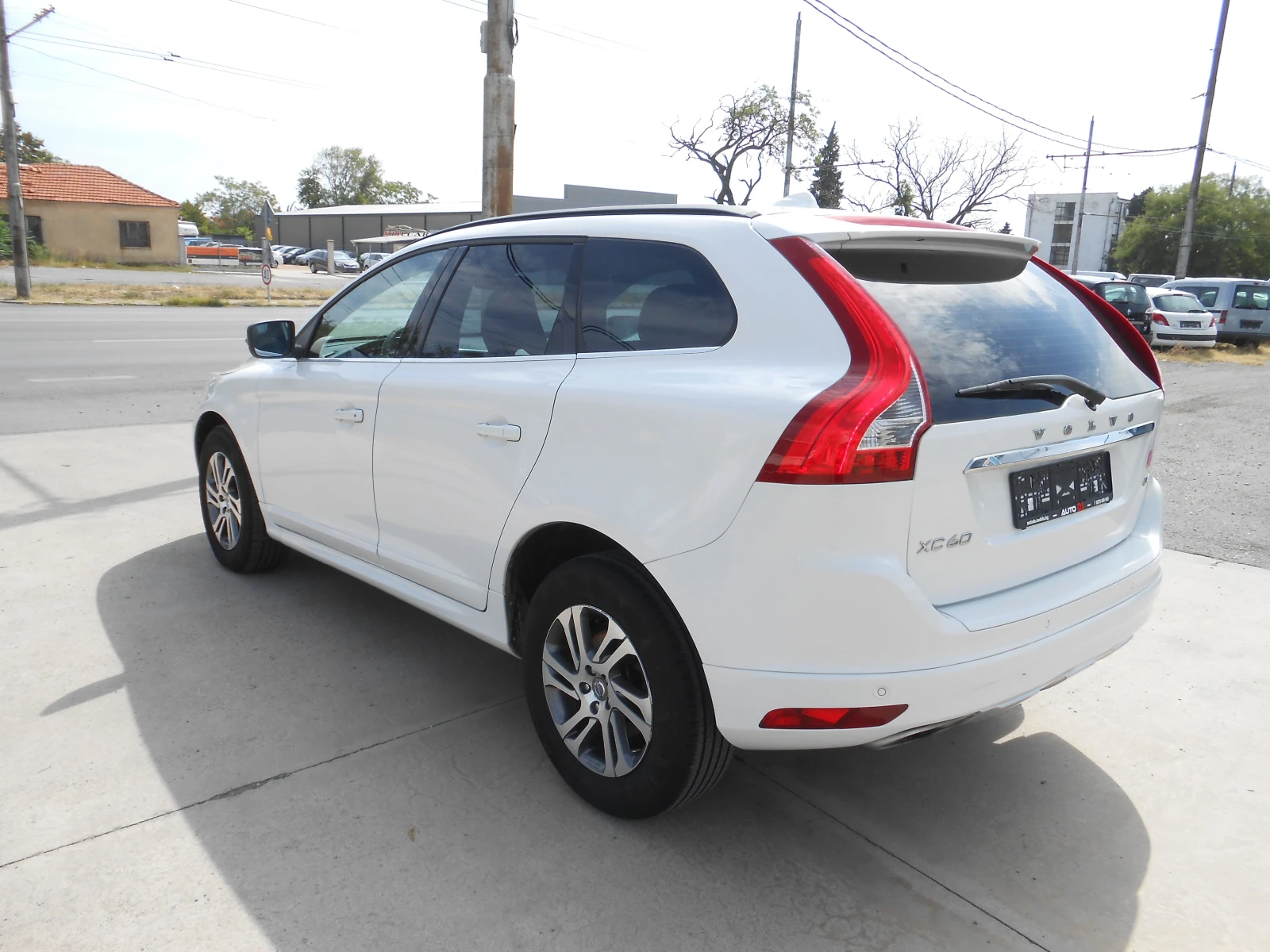 Volvo XC60 2.0d-Euro-6B-6sk - изображение 7