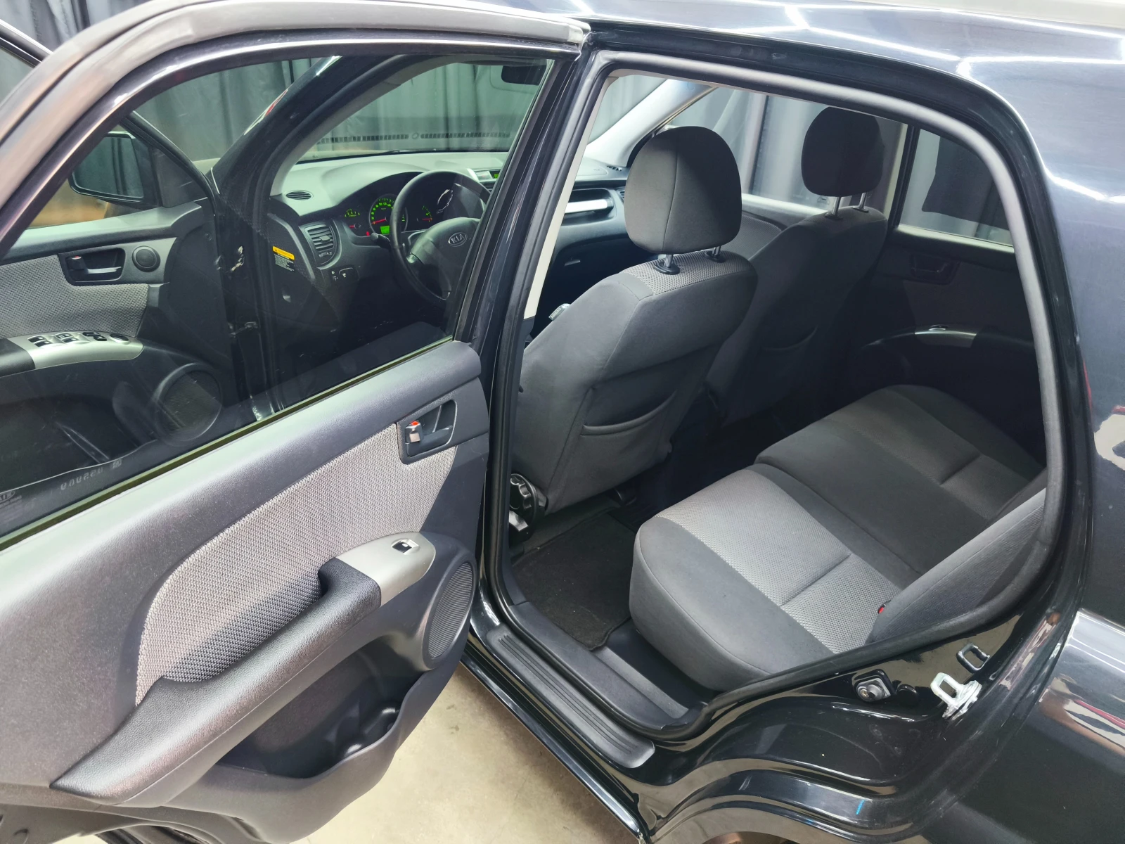Kia Sportage 2.0i GAS Euro4 - изображение 9