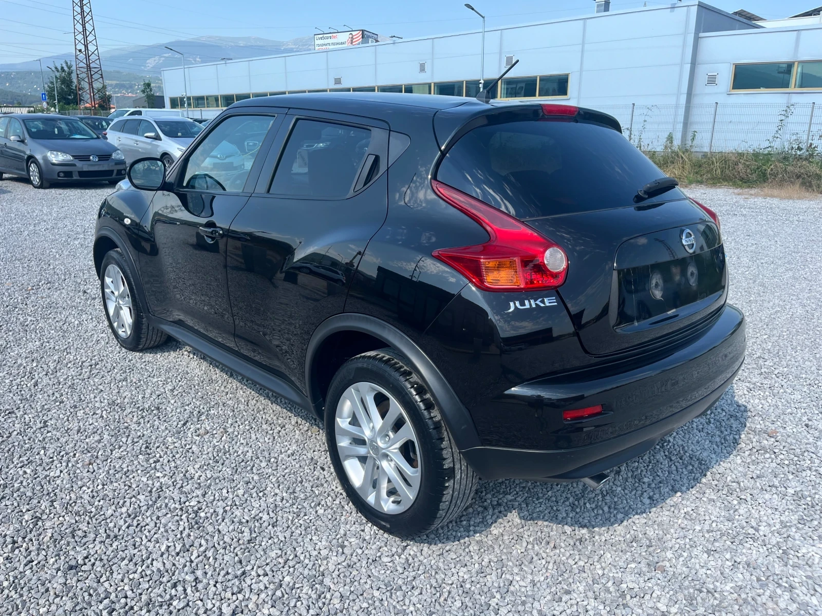 Nissan Juke TEKNA 1.5DCI-110k.c. /KEYlESS, NAVI.KAMERA/ - изображение 4