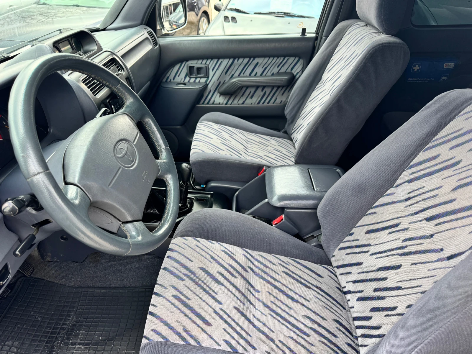 Toyota Land cruiser, снимка 10 - Автомобили и джипове - 54126402