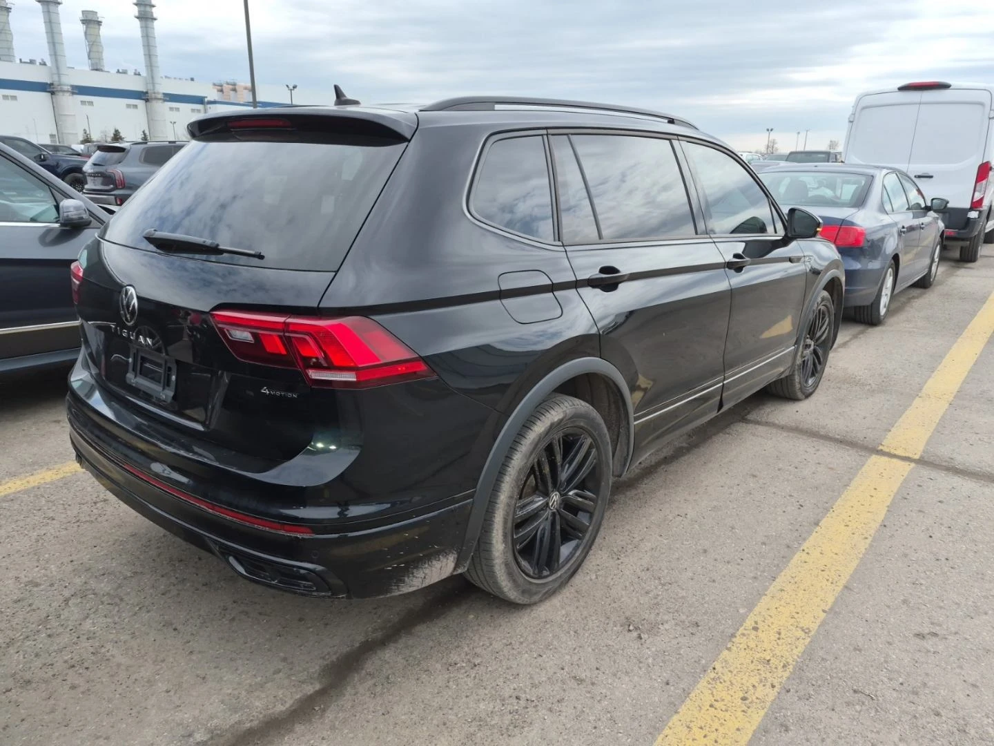 VW Tiguan 4MOTION R-LINE | Mobile.bg � ����������� 4