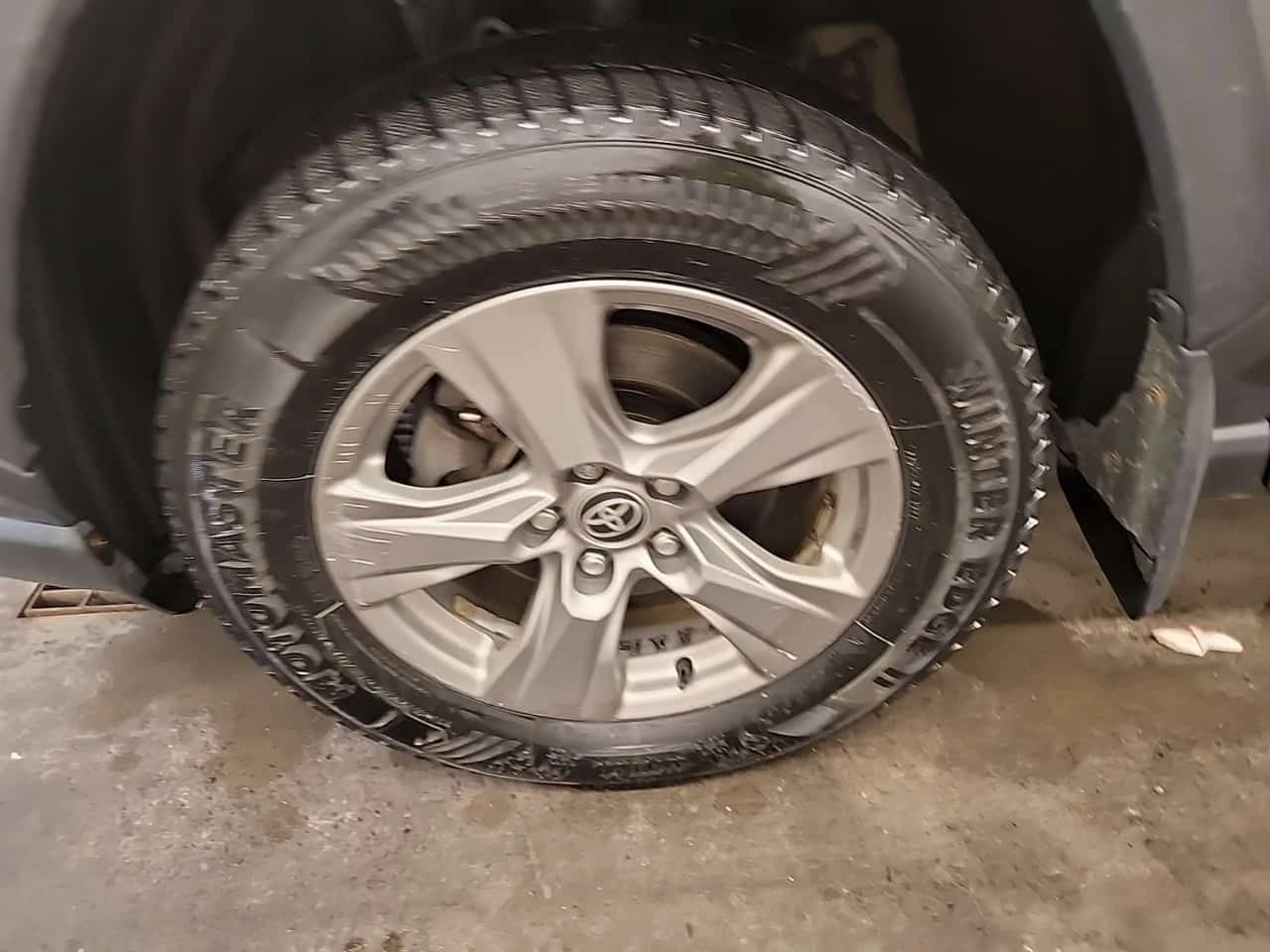 Toyota Rav4 * HYBRID LE * CARFAX * БЕЗ ПЪРВОНАЧАЛНА ВНОСКА, снимка 6 - Автомобили и джипове - 55431742
