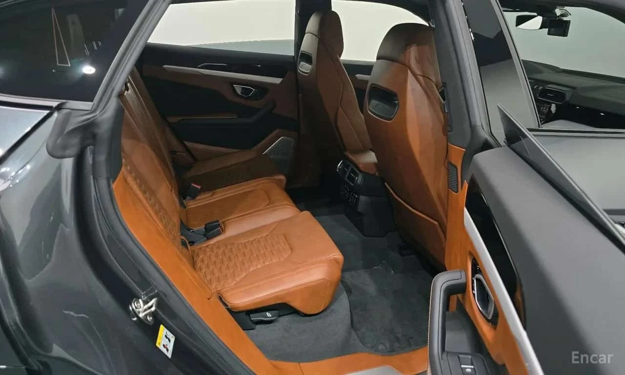 Lamborghini Urus 4.0 V8 |  АВТОФИНАНСИРАНЕ | ЦЕНА ДО БЪЛГАРИЯ, снимка 11 - Автомобили и джипове - 56211946
