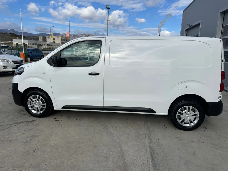 Opel Vivaro, снимка 6 - Бусове и автобуси - 49543897