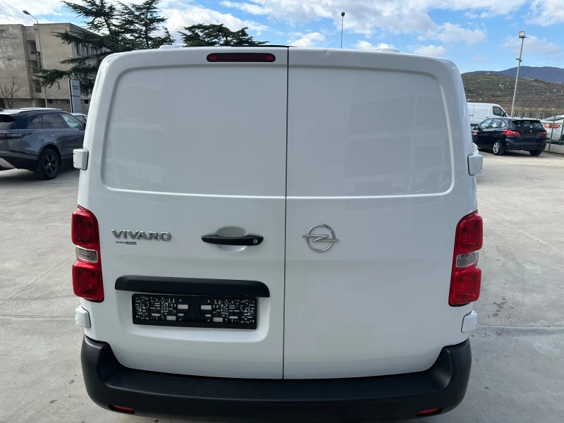 Opel Vivaro, снимка 3 - Бусове и автобуси - 49543897