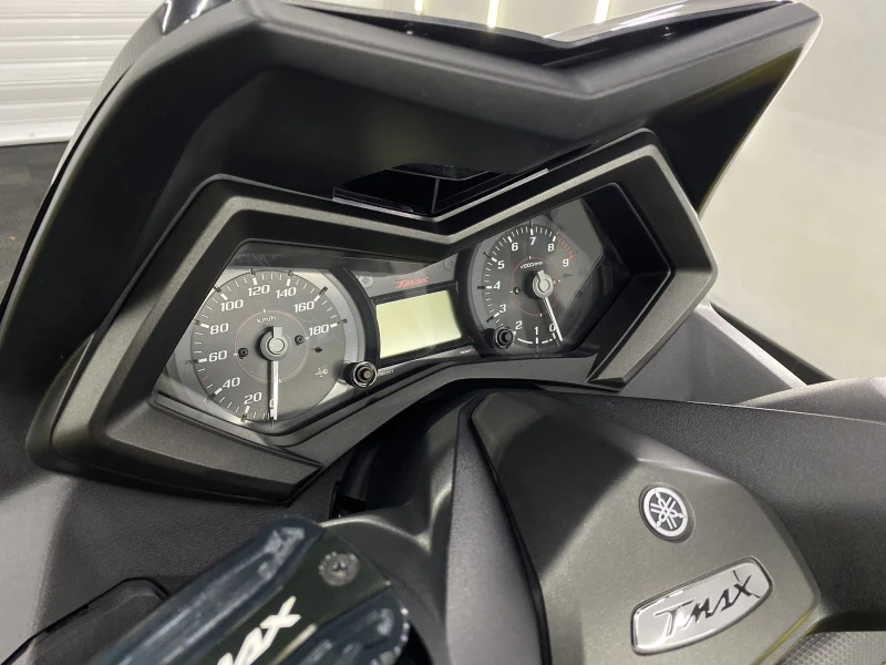 Yamaha T-max KEYLESS, снимка 7 - Мотоциклети и мототехника - 49577267