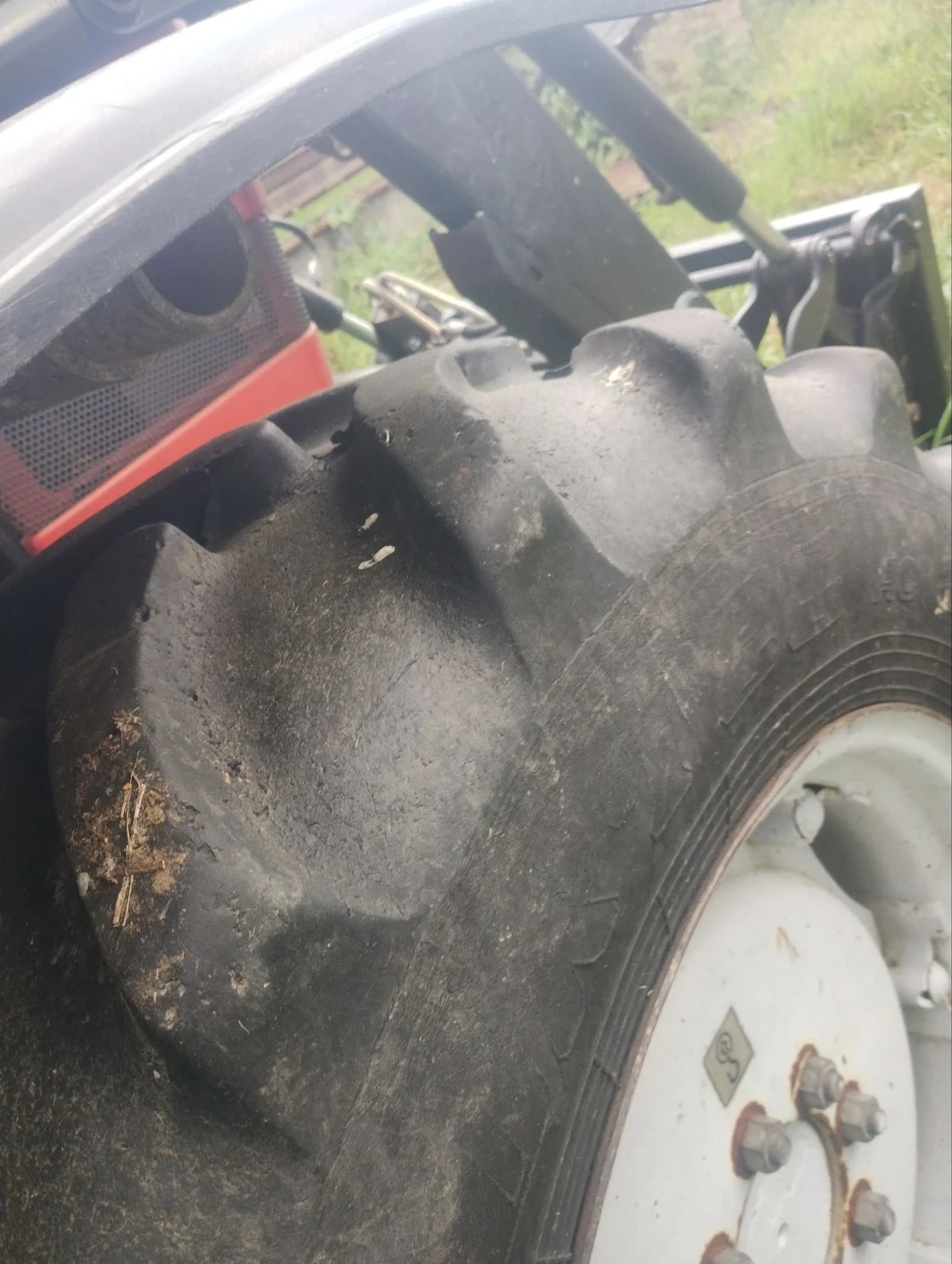 Трактор Беларус, снимка 5 - Селскостопанска техника - 54371283