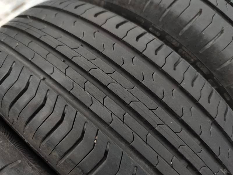 Гуми Летни 215/60R17, снимка 2 - Гуми и джанти - 32179209